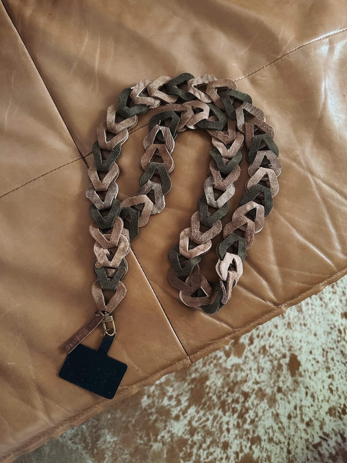 Correa para celular larga – beige + estampado + verde