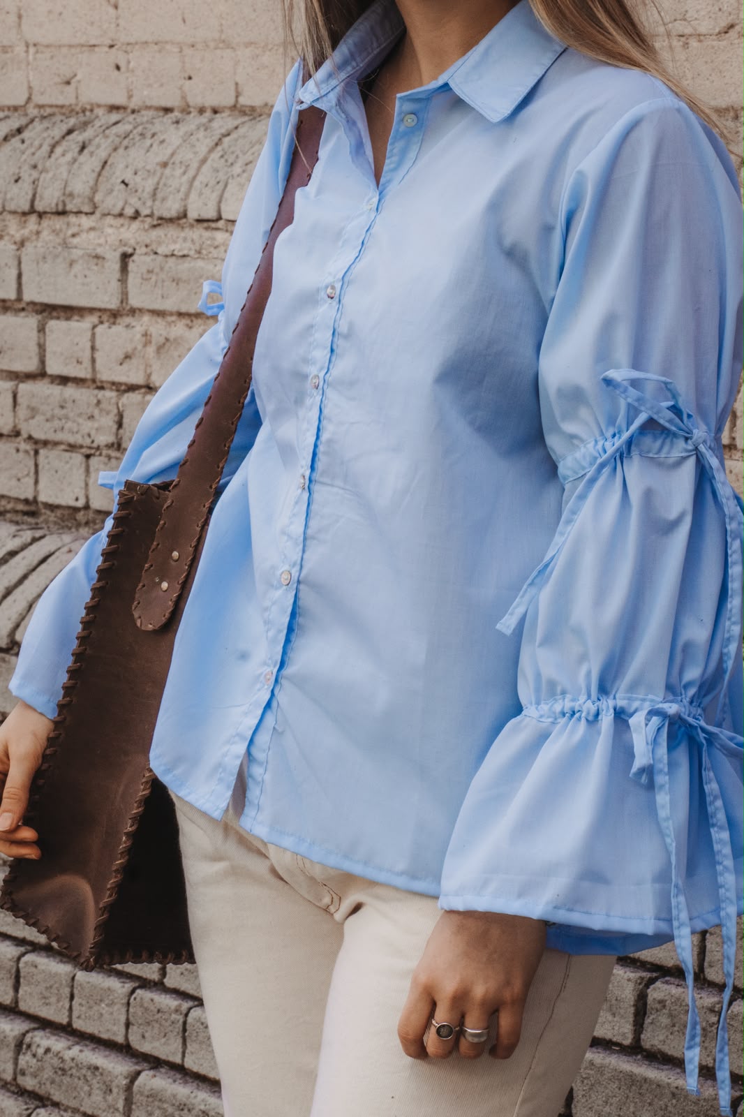 Camisa Sureña con lazos Celeste