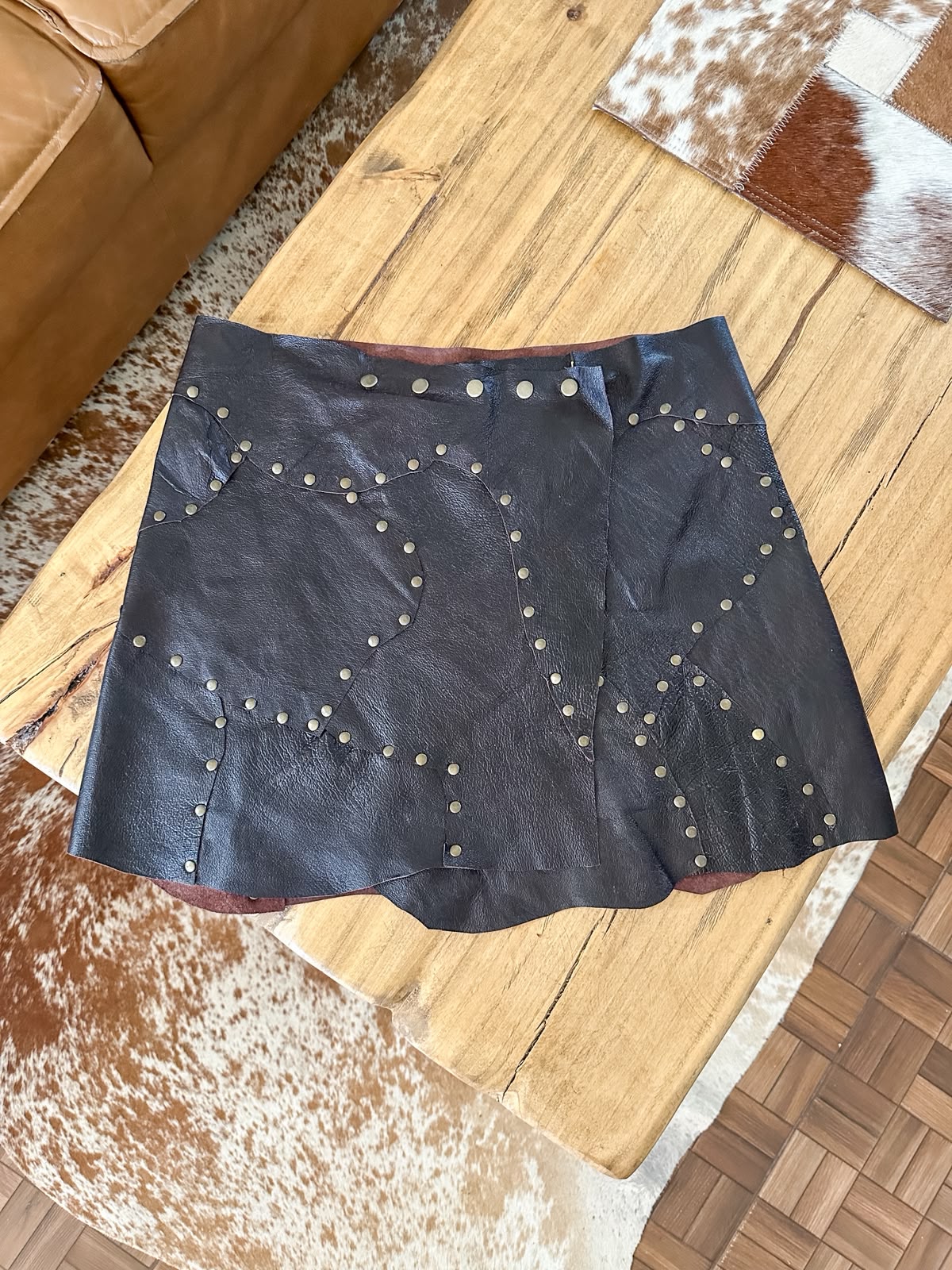 Mini de cuero