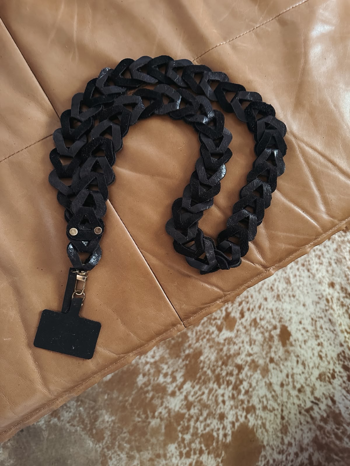 Correa para celular larga – negro brillo + negro mate