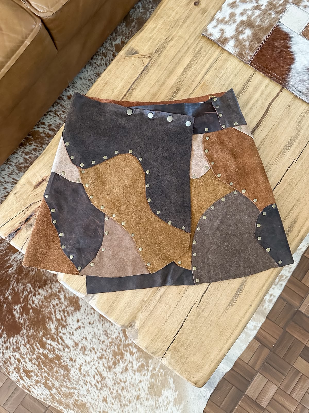 Mini de cuero