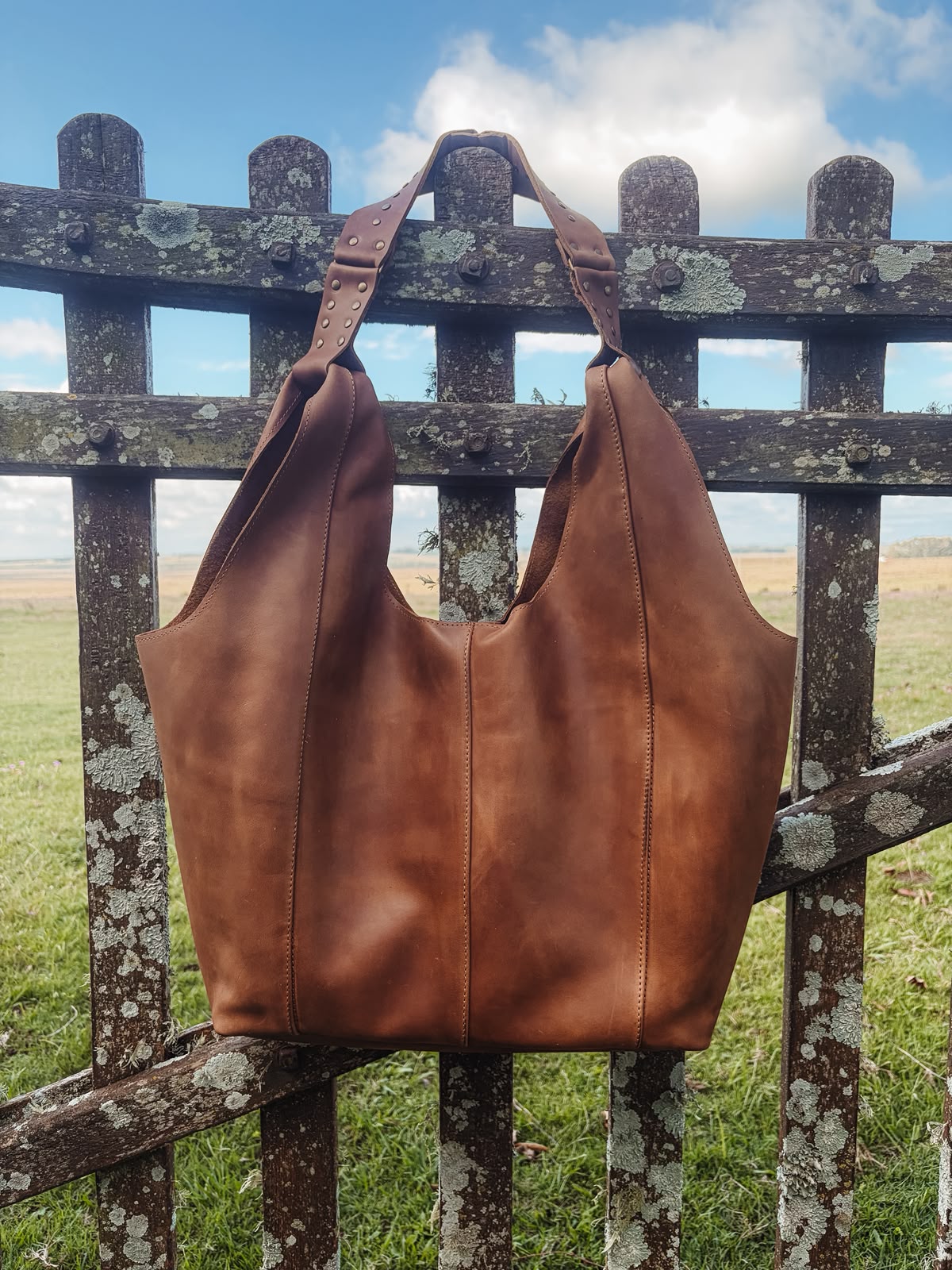 Cartera Serrana de cuero hecha a mano, edición única — Las Ruanas — imagen 2